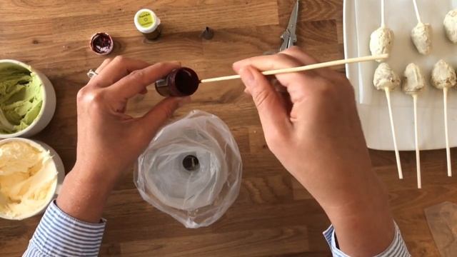 Buttercream Rose Cake Pop Bouquet Tutorial -   Part 1