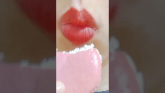ASMR stisfied eating mukbang Green tea flavor Macaron, Strawberry flavor,Green tea brownie,Sandwich
