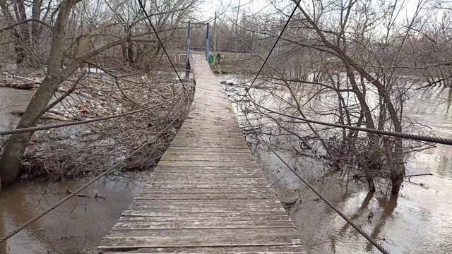 мост через Дëму во время паводка 2024