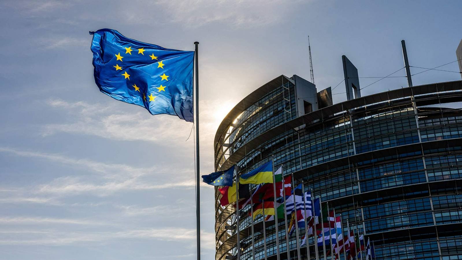 2025. ЕВРОПАРЛАМЕНТ ПРОТИВ ГРУЗИИ: ОТКАЗ ПРИЗНАВАТЬ ПРАВИТЕЛЬСТВО И ПРИЗЫВ К САНКЦИЯМ ЕС. Прогноз