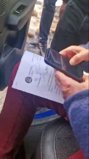 Машину Джоржеску остановили на дороге и политика отправили на допрос в генпрокуратуру.