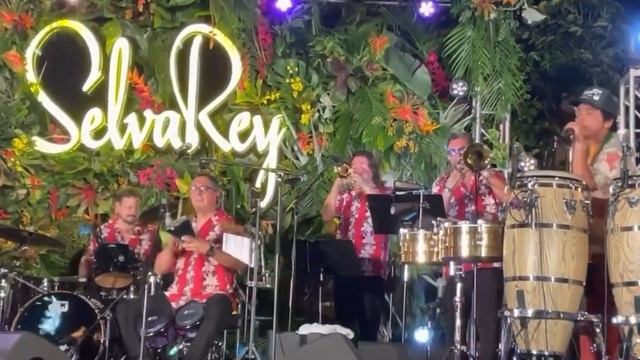 Trausure versión Salsa en vivo / Bruno Mars