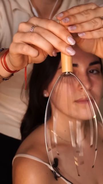 Включи АСМР: ДРОЖЬ по всей голове! Массаж лица и шеи и царапины, шепот на итальянском #asmr