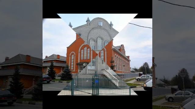 Тому, Кто смертью крестной
И Кровию нас спас