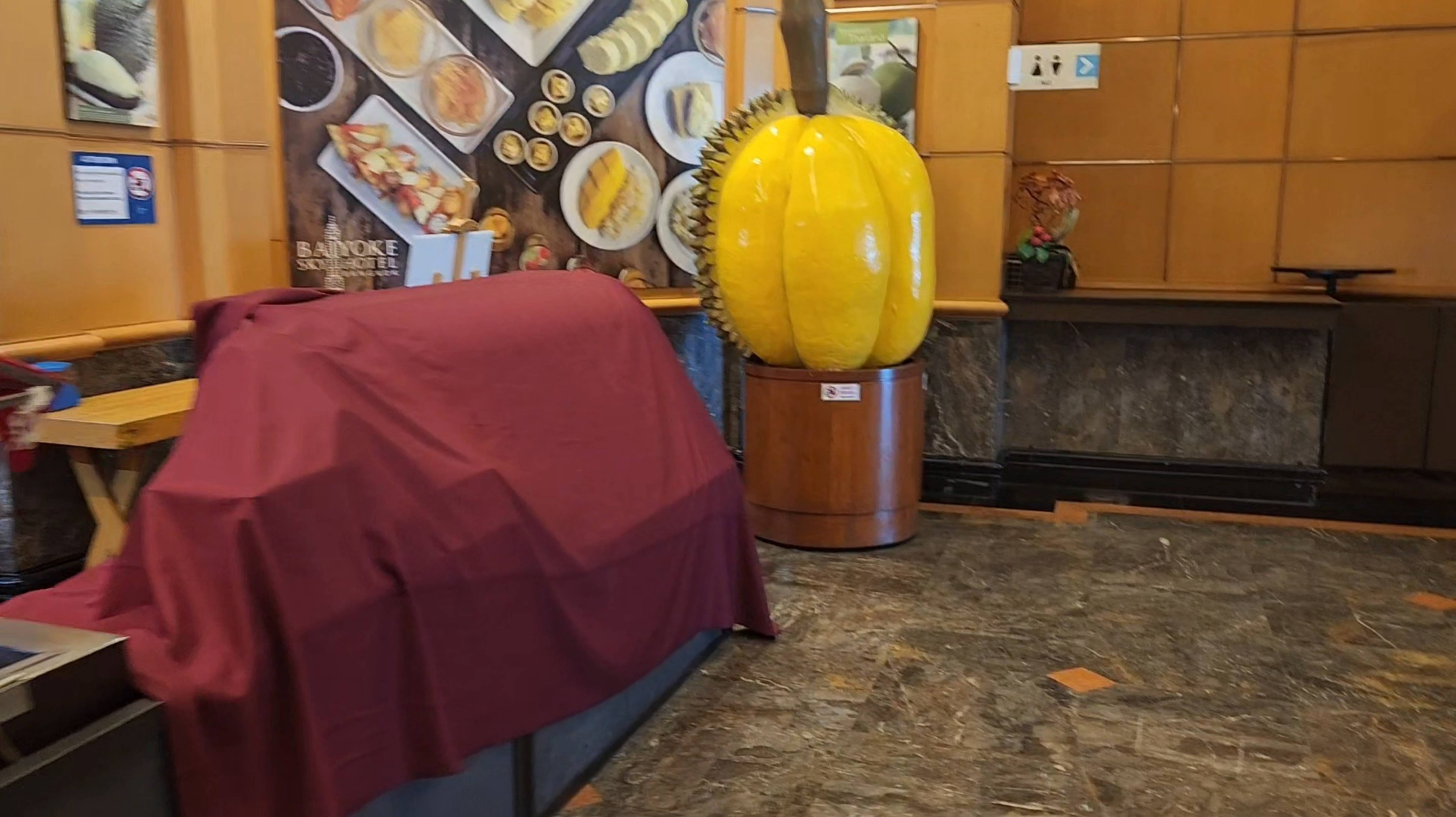 Путь в самый высокий бассейн отеля Байоки Скай в Бангкоке 🌴 🍕 🍌 🥥 🍍