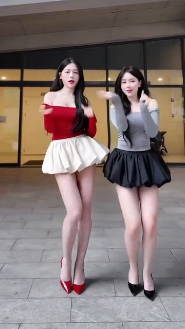 Классно отжигают.
