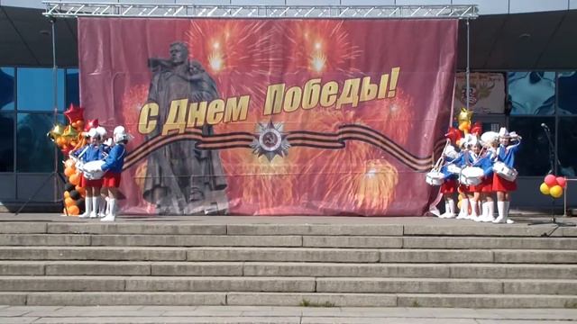 Юнные барабанщицы 513 гимназия  2