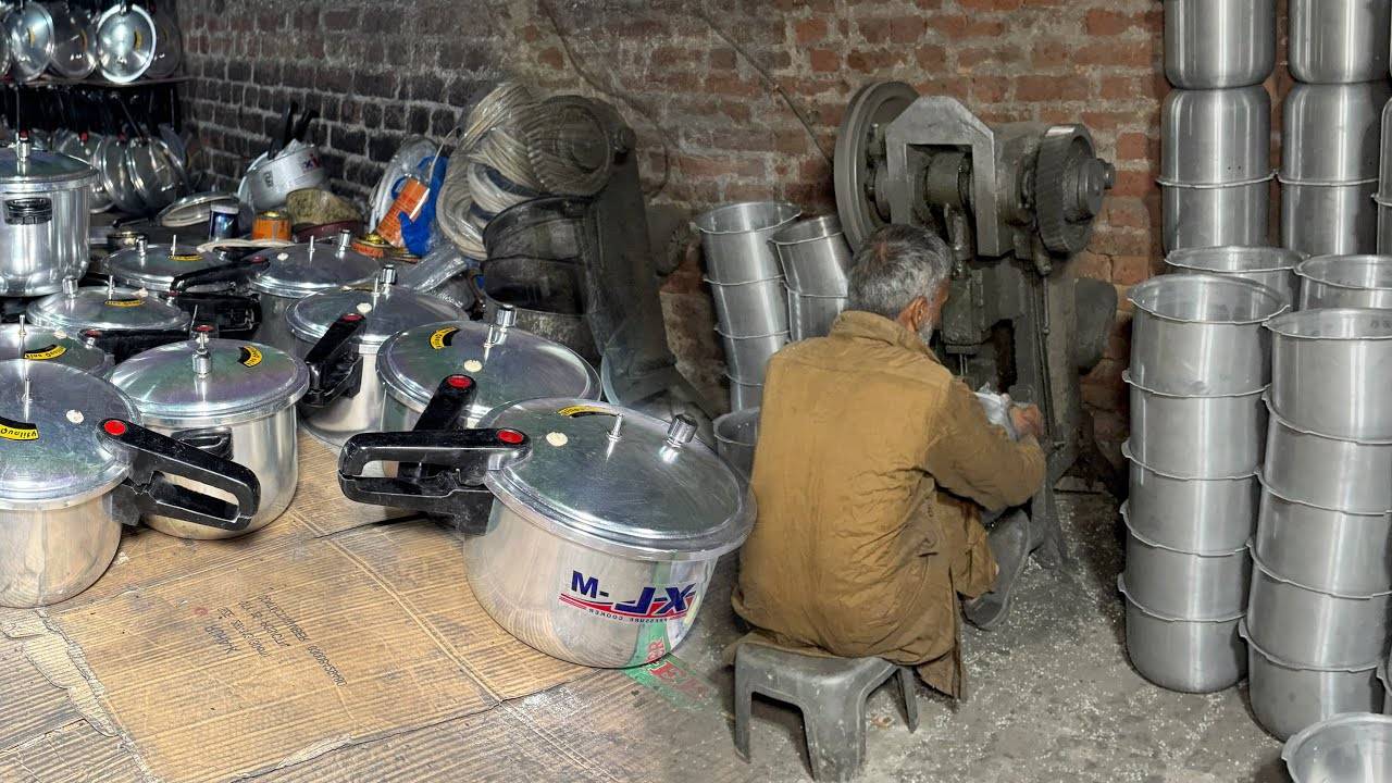 Внутренний заводской процесс невероятное массовое производство скороварок путем переработки алюминия