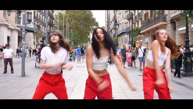 [KPOP IN PUBLIC | ONE TAKE] ITZY "CAKE" | Dance cover by NOLIMITS from BCN
