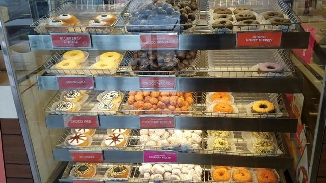 DUNKIN DONUTS 2023
