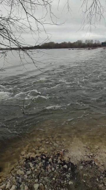 Липецкий водопад весной