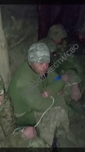 Мы с товарищем взяли хохлячий блиндаж под п. Песчаное, двое из них офицеры, ст.лейтенанты