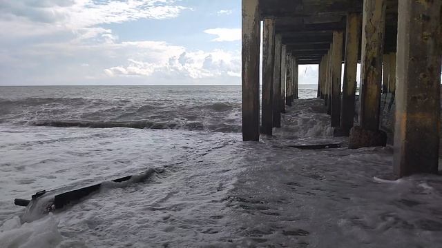Обалдеть!!! Море волнуется в Адлере район Курортное