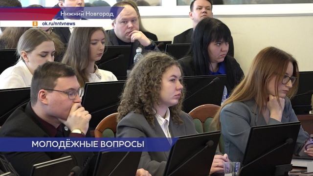 Подготовку к масштабной акции по восстановлению воинских захоронений обсудили депутаты молодёжного п