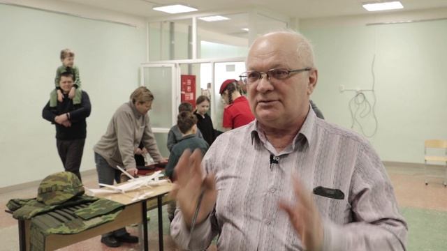 В ЦРТДЮ «Звёздный» состоялись соревнования по метательным планерам «Воздушный снайпер».Соликамск ТВ.