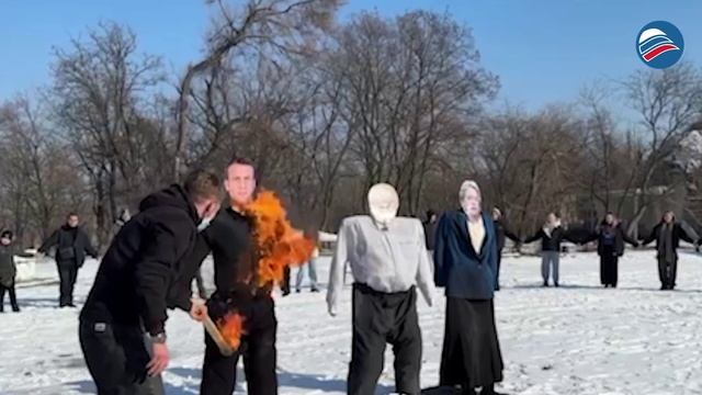 Масленица в Донецке: Макрон, Джонсон и Ляйен отправлены в огонь