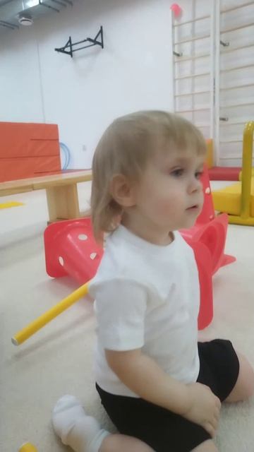 светослав❤️ первое занятие по гимнастике 1,4 года😂