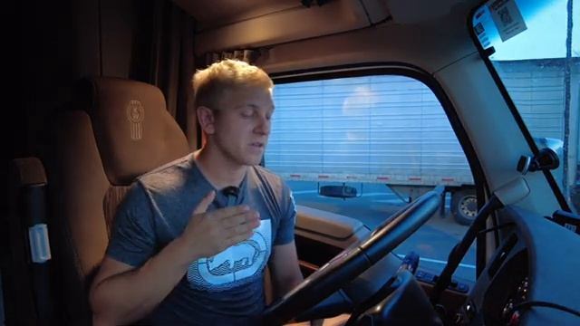 Как получить права на трак в США за две недели?