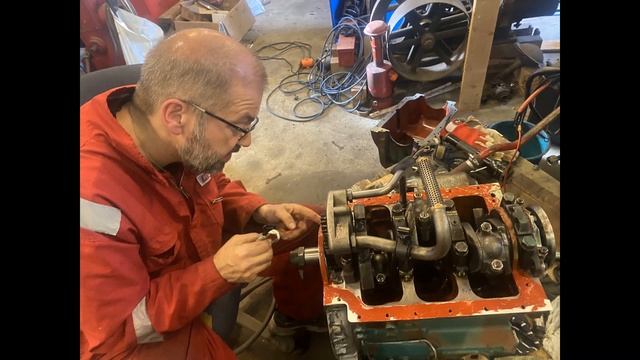 BM Volvo 430 engine rebuild