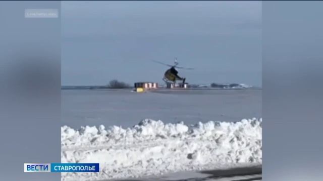 Пилотам санавиации, совершивших высший пилотаж в экстренной ситуации, вручили награды