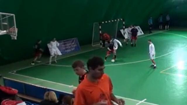 гол (мини-футбол)