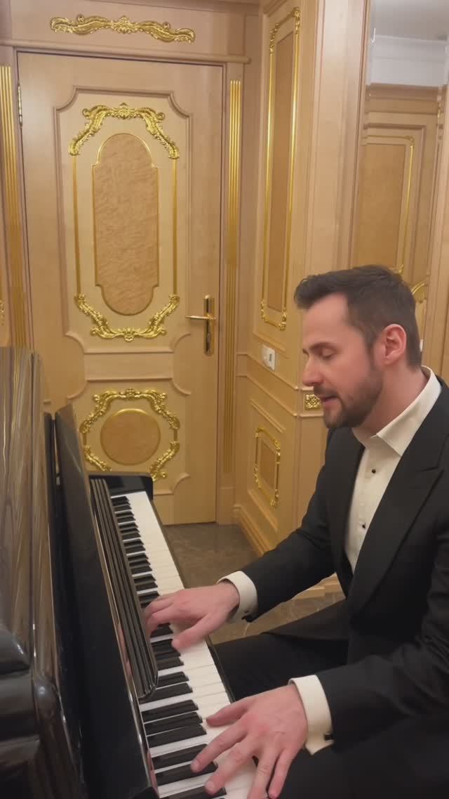 Реакция человека на клавиши, когда музыка часть его ДНК #передвыходомнасцену