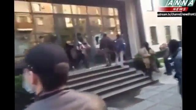 Погром офиса губернатора Донецка Таруты. 3 мая 2014