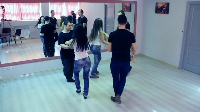 Enchufla con Raulin - Rueda de Casino dance lesson №7