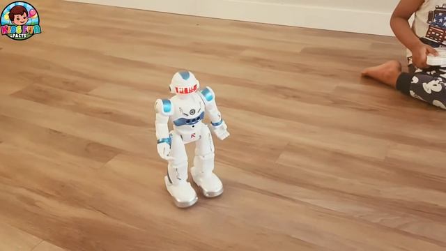 Baby Kid Play Smart Robot Toy Sensing Walking Talking Singing Dancing Intelligent