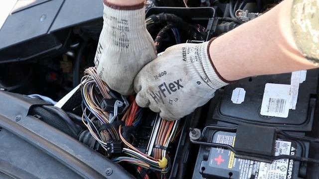 How to remove the ECU from a SLK r170 or Crossfire r193