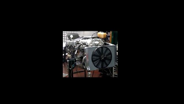 Erster Probelauf nach Reparatur eines Aston Martin DB 6 Motor