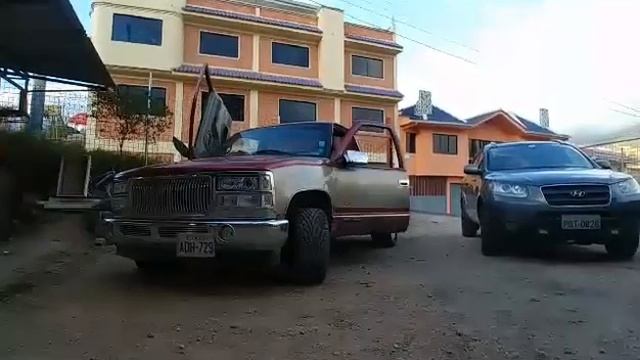 CHEVROLET SILVERADO LAMBO DOORS HIBRIDO 2 EN 1 TUNING