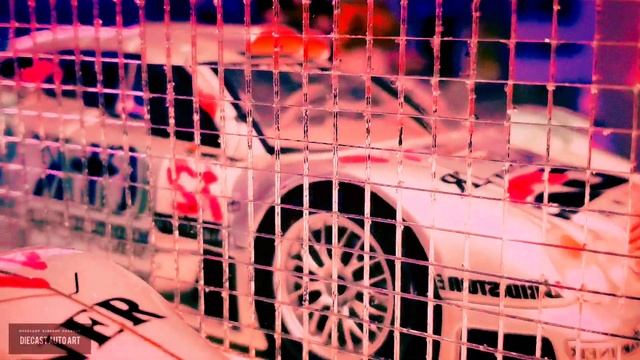 Maisto MERCEDES CLK-GTR 1:18 Scale / HITCHHIKER EFFECT [D|A|A] PT.5. @midnightdiecastproject