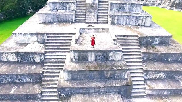 Mercedes Pérez - Amamos tu presencia