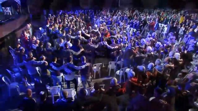 ♫♫  Hine ma tov u'ma na im shevet achim gam yachad  ♫♫