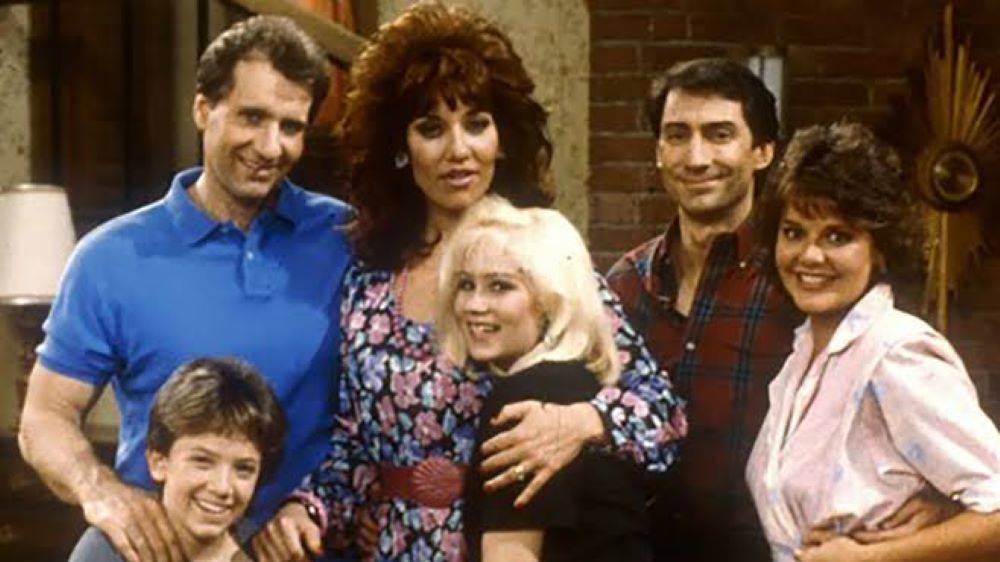 Сериал Женаты и с детьми - 3 сезон 16 серия / Married with Children