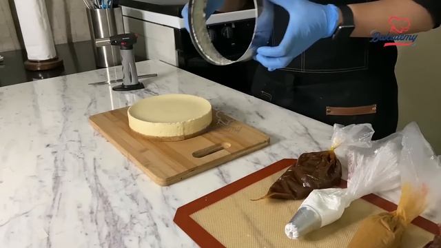Learn Eggless Cakes, Cupcakes, Special Cakes, Macarons & Tarts with Chef Manali Khandelwal