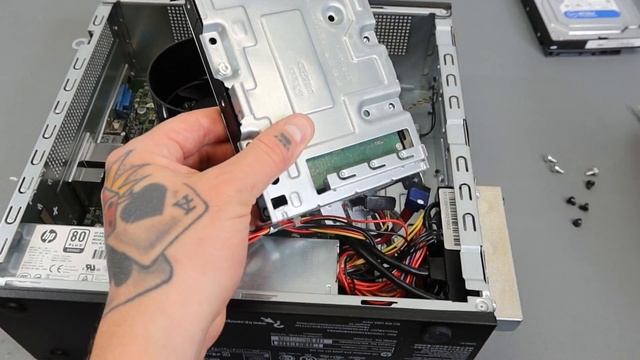 HP Slimline PC Hard Drive Install Guide | Retro Gaming GuyBatocera Gaming HDD Installation