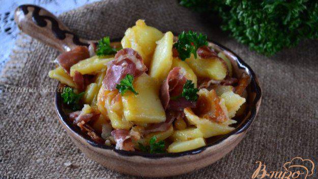 Жареный картофель с вяленым мясом