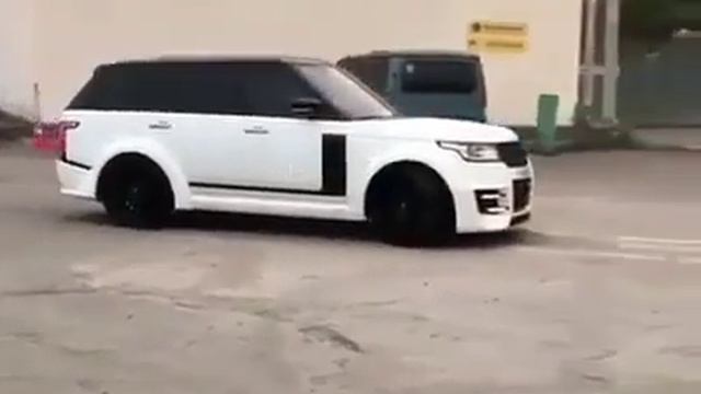 Range rover sva