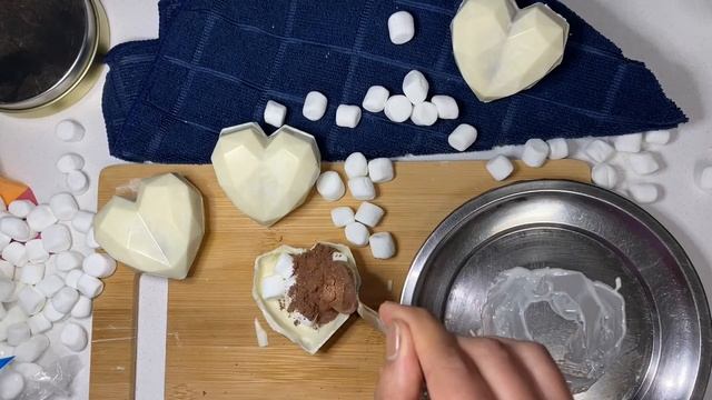 Trending Hot Chocolate Bombs | Viral Hot Cocoa Bombs