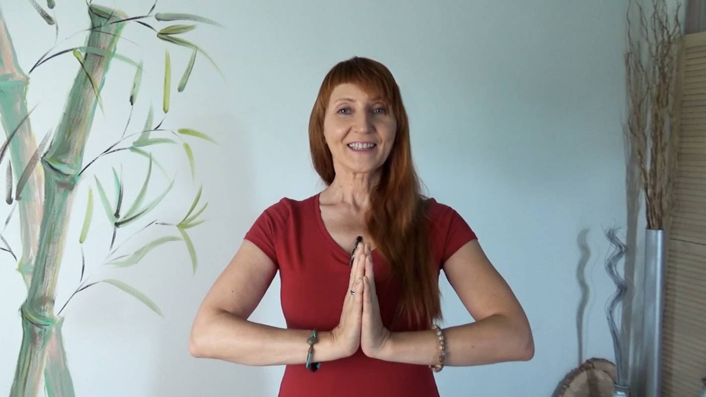 Приветственное видео с моего сайта "Йога за кулисами"