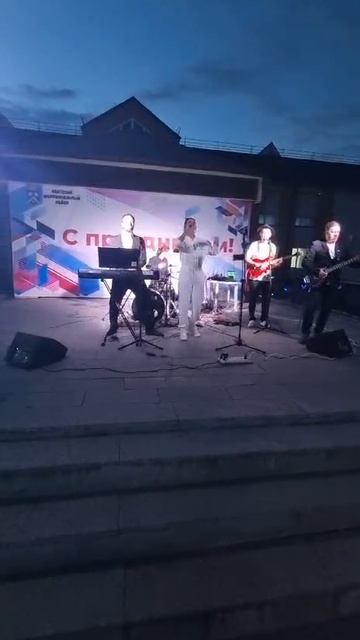 Мама я танцую