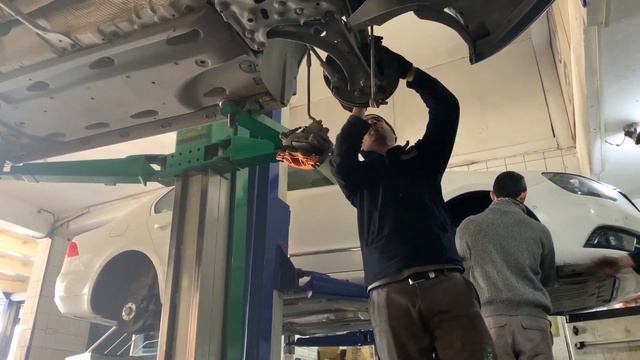 Sanayi Günlüğü New Beetle Modiye  2.Bölüm (Helezon Spor Yay Taktırdık)