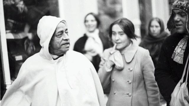 Лекция Шрилы Прабхупады 26.02.1975, Майами. БГ 13.3. Каждый должен предаться Кришне!