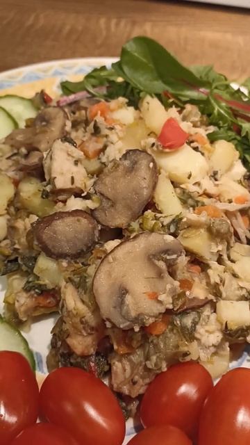 Вкусно и полезно - ужин с рыбкой, грибами и овощами
