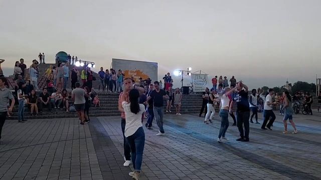 Днепр танцует. Набережная, суббота, 24.06.2017.