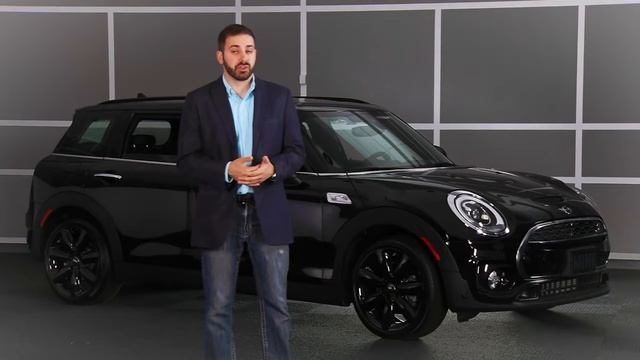 New MINI Clubman   Opening The Boot