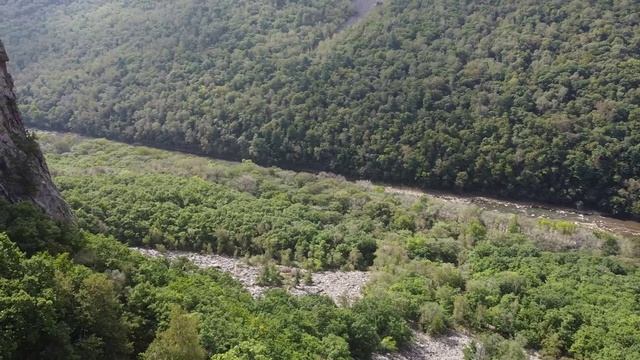 Красивые места Партизанского района - ущелье дарданеллы, скала орел, гора сестра.