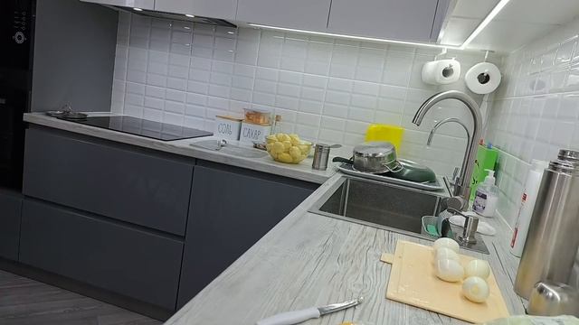 Накрыла СТОЛ ,из того что БЫЛО в моем холодильнике